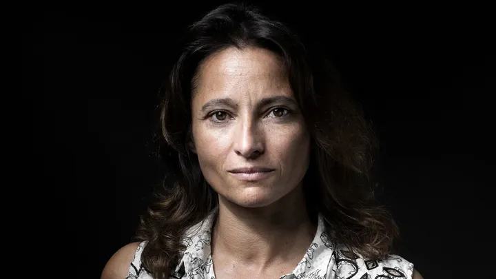 Nina Bouraoui : "Les mots ne sauvent de rien, ne soignent de rien, mais bâtissent une identité"