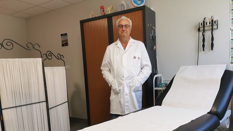 Des médecins retraités assurent la relève pour attirer de jeunes praticiens dans ce village du Gers