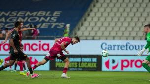L'essentiel du sport. Le FC Annecy s'offre le GF38, le VRDR assure et le FCG s'accroche... Les infos de ce samedi 5 septembre