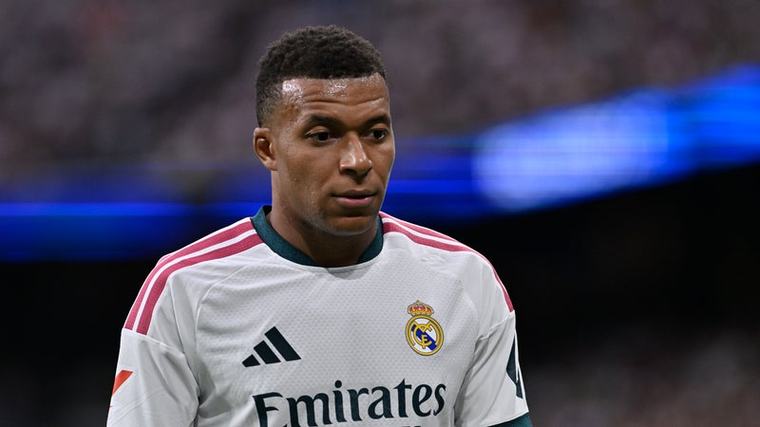 "Tais-toi et continue à bosser": le message cinglant de Rothen à Mbappé, qui pense mériter le Ballon d’or 2026
