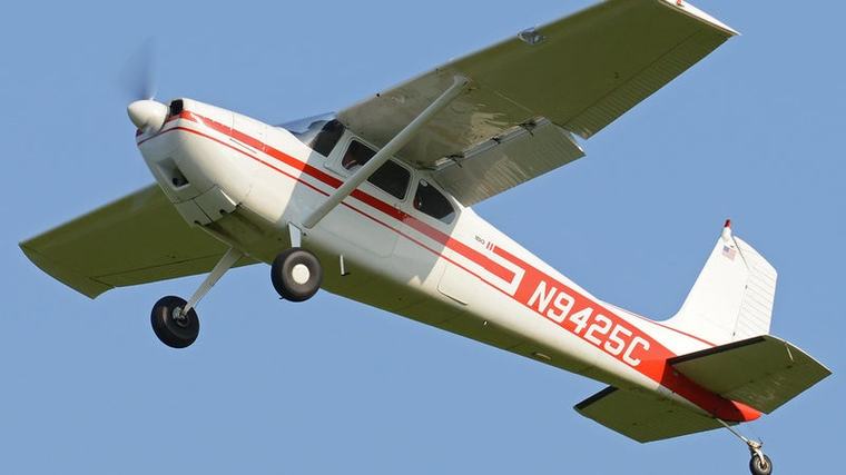 L'appareil "apparemment intact mais retourné": les quatre occupants d’un avion secourus après un crash en Alaska