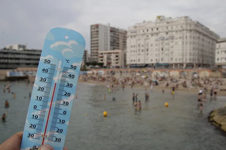 Températures au-dessus de 30 degrés, qualité de l'air, intempéries… 5 choses à savoir sur la météo du mois de septembre et ce qui nous attend