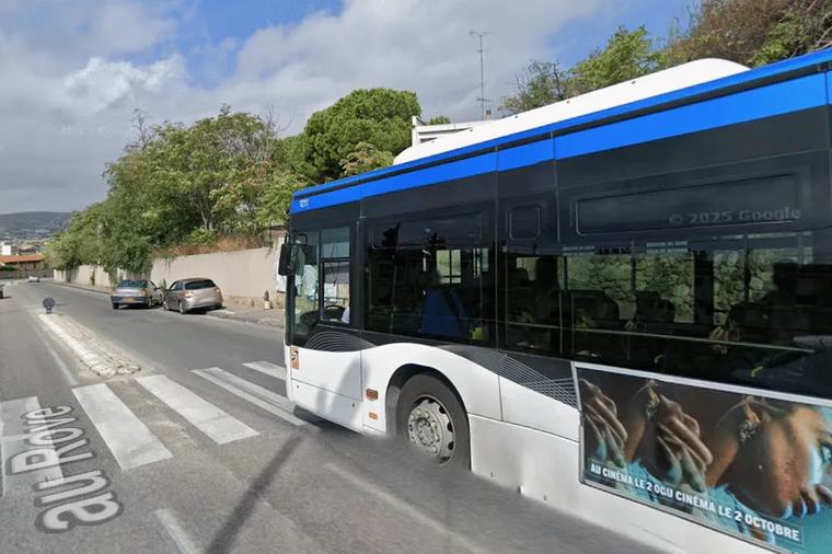 Accident à Marseille : une voiture qui roulait à contre-sens percute un bus de la RTM et fait huit blessés