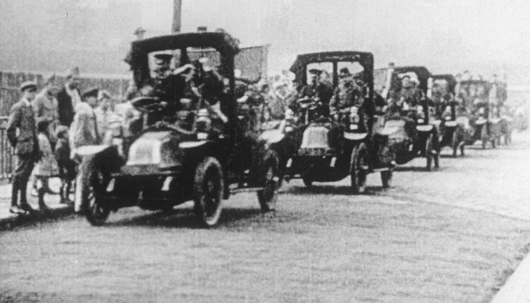 Vidéo. Souvenez-vous, en 1914, des centaines de taxis parisiens étaient réquisitionnés pour transporter les soldats vers le front de la Marne