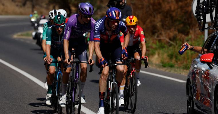 Cyclisme. Tour d'Espagne : « des coureurs à l’hôpital » à cause la chaleur, le peloton prêt à faire grève ?