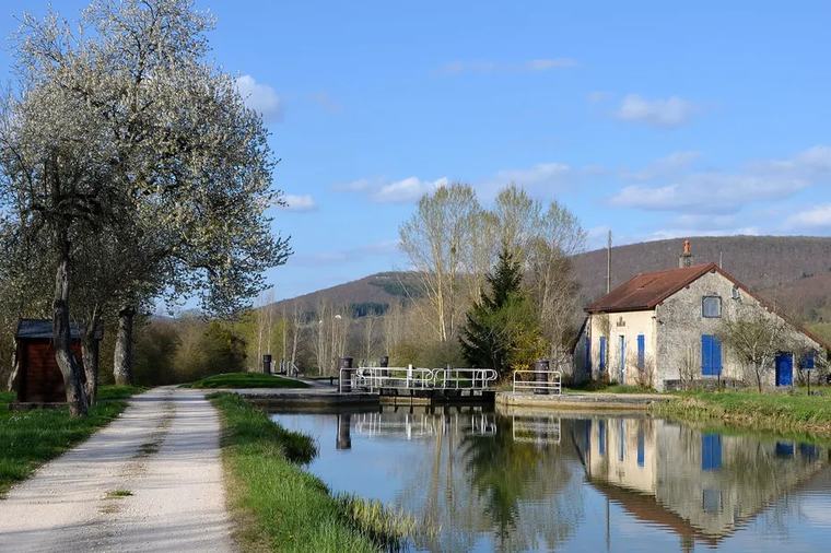 Mairie, buvette, bar-tabac... Après une série de cambriolages en vallée de l'Ouche, trois complices arrêtés et jugés