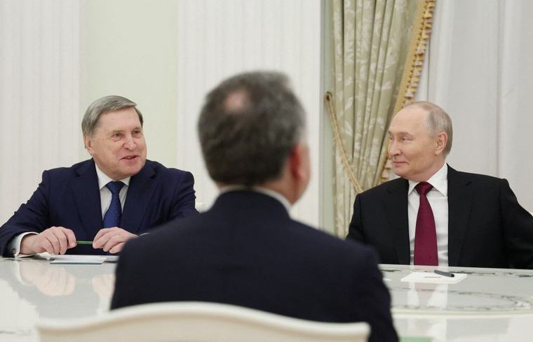 EN DIRECT - Guerre en Ukraine : les émissaires de Trump ont discuté de "plans substantiels" pour Kiev avec Poutine