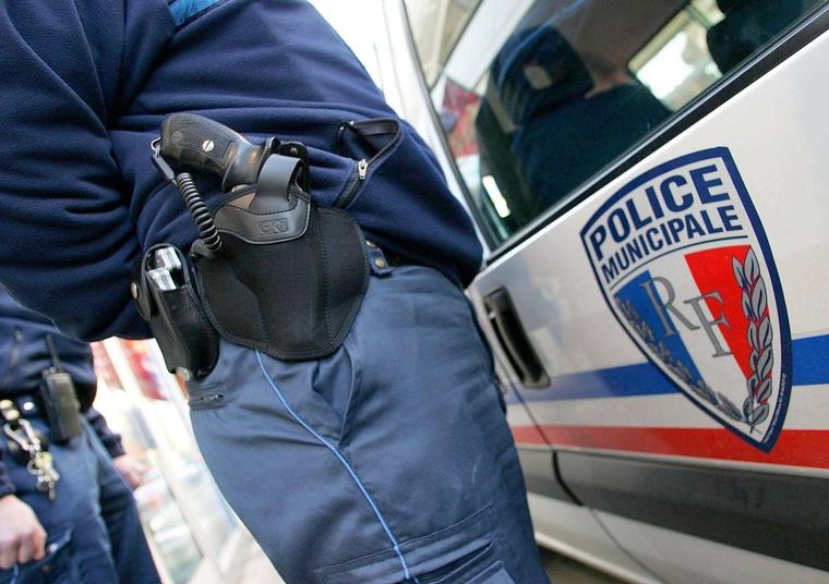 Des heurts éclatent lors d’un hommage à un homme mort après une course-poursuite avec la police dans l’Oise
