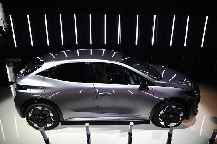 Automobile : les voitures hybrides rechargeables émettent presque 5 fois plus de CO2 que prévu