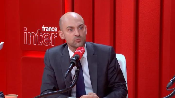 "La France se prépare à parer et à riposter à toute agression dont elle serait la cible", affirme Jean-Noël Barrot