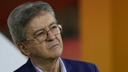 "J'ai fait une erreur terrible" : Jean-Luc Mélenchon admet avoir "changé d'avis" sur le port du voile islamique