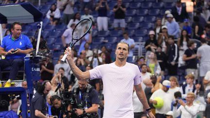 Alexander Zverev gagne enfin en trois sets, Arthur Gea toujours là, Iga Swiatek malmenée... Que s'est-il passé cette nuit à l'US Open ?
