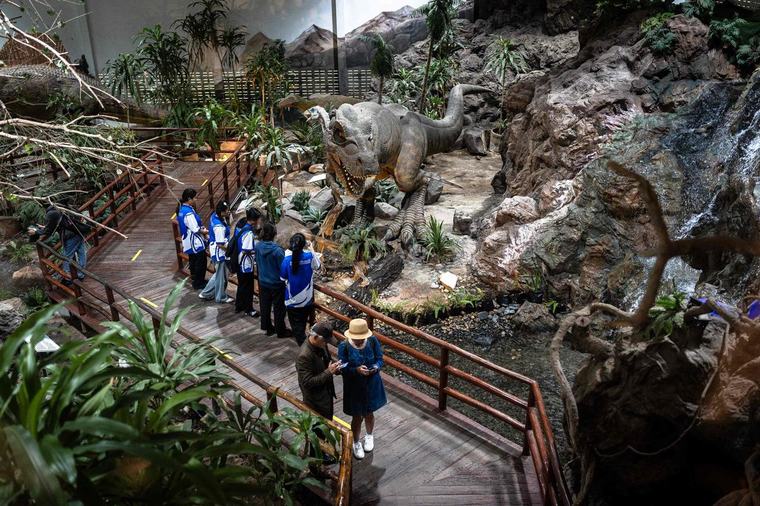 Nagatitan, Uragasaurus... Comment la Thaïlande attire les touristes curieux de voir des dinosaures