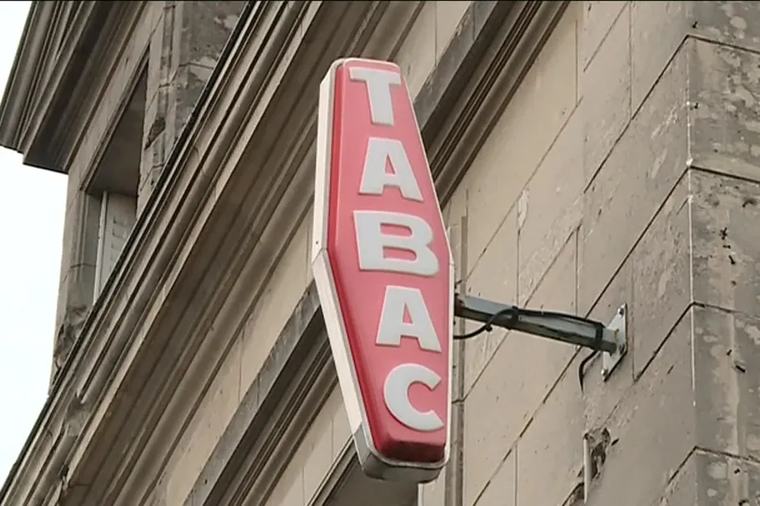 Prix du tabac : les buralistes à bout face à la contrebande, "celui qui fume ne s’approvisionne plus chez nous"