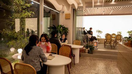 Parents avec bébés, ados... En Corée du Sud, de plus en plus de cafés excluent certaines catégories de clients