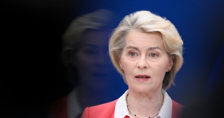 Monde Après un été brûlant, von der Leyen veut reparler du climat