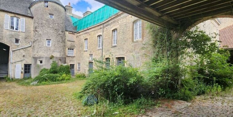 « Ça fait mal » : la vente de cet hôtel historique du Cotentin échoue, son avenir reste incertain