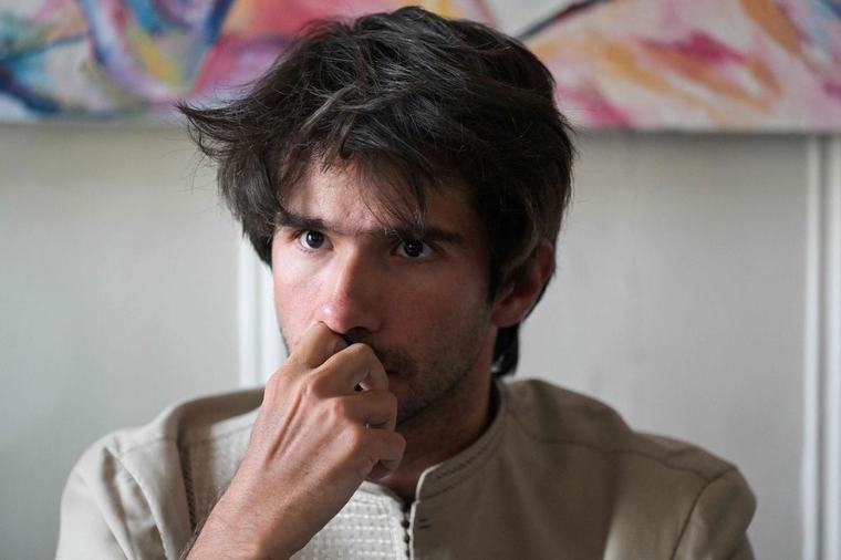 Affaire Juan Branco : le parquet de Paris requiert un procès pour viol contre l’avocat